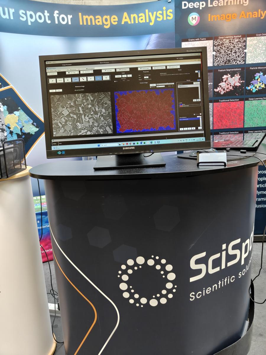 Live analysis at the SciSpot booth